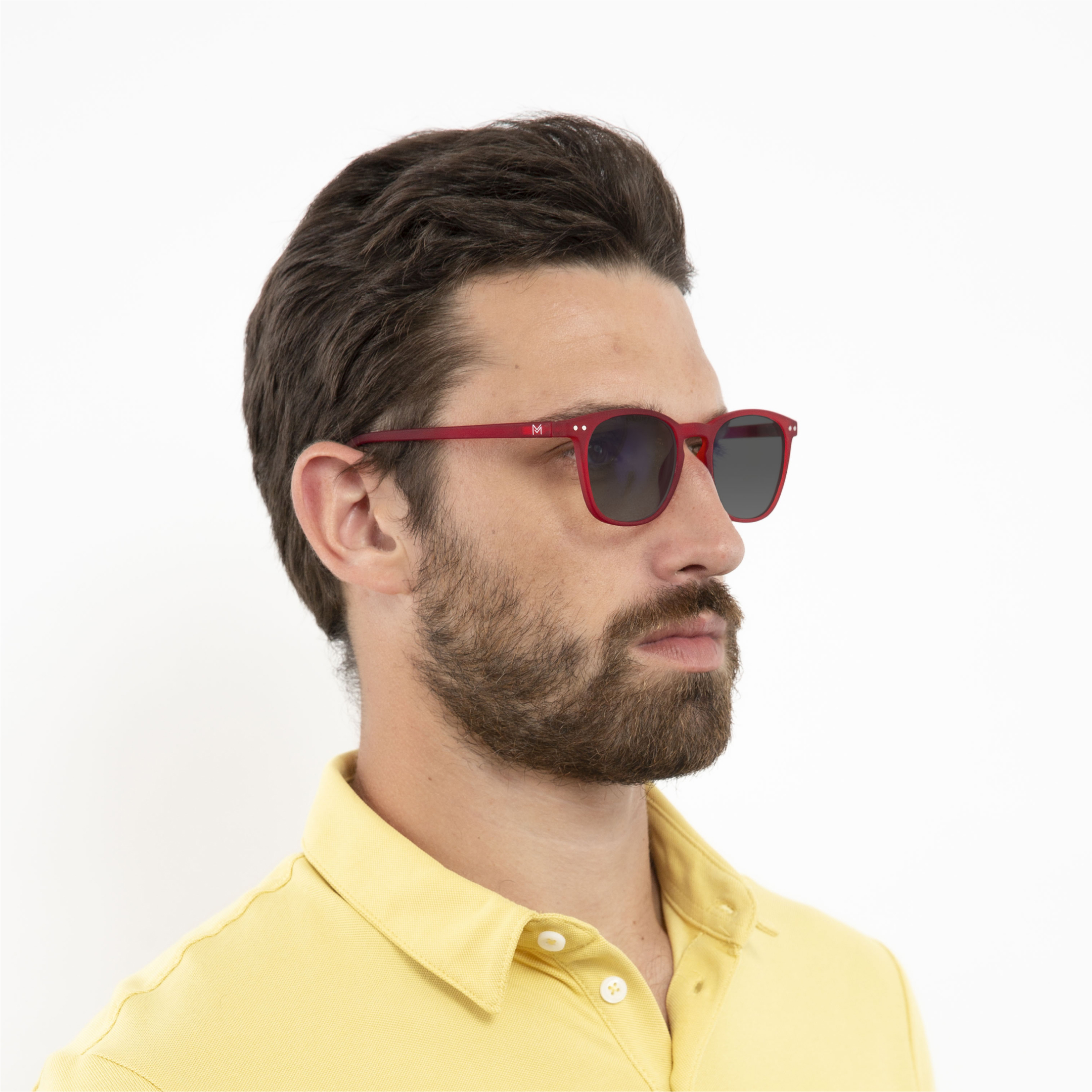 transition-photochromic-glasses-grey-lenses-men-william-red-profile